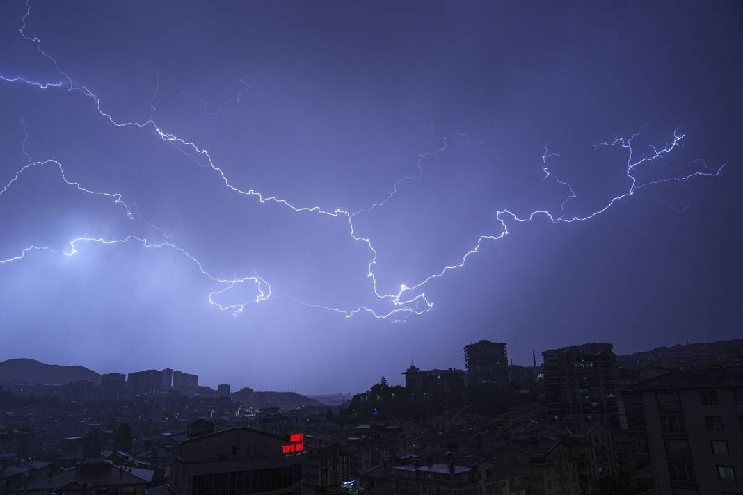 Ankara’da gece gündüze döndü 9